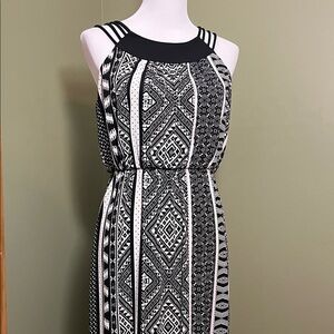 Black and White Geometric Maxi Dress